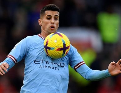 Barcelona set to submit formal bid for Man City’s Cancelo