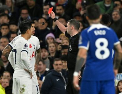 Jackson treble fires Chelsea to chaotic victory over nine-man Spurs