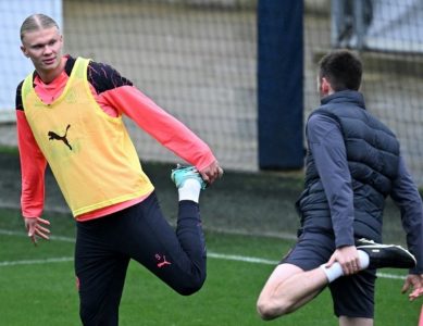 Erling Haaland trains with Man City after injury scare