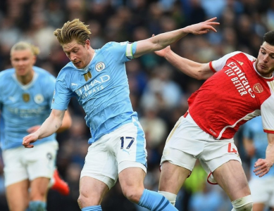 Arsenal, Man City stalemate hands Liverpool Premier League lead